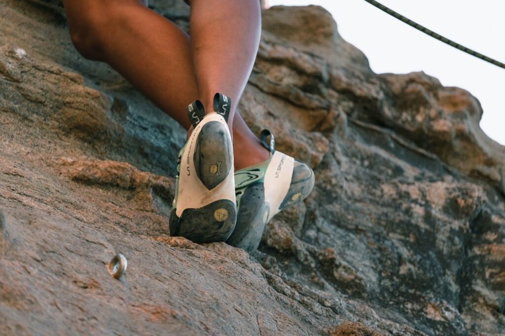 aggressive climbing shoes